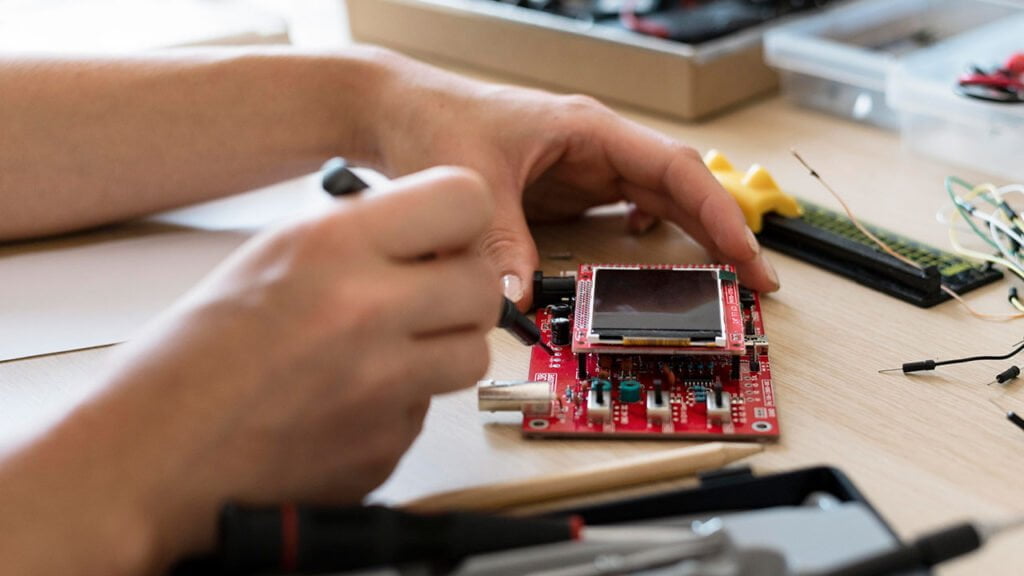 cursos online gratis mantenimiento electrónico