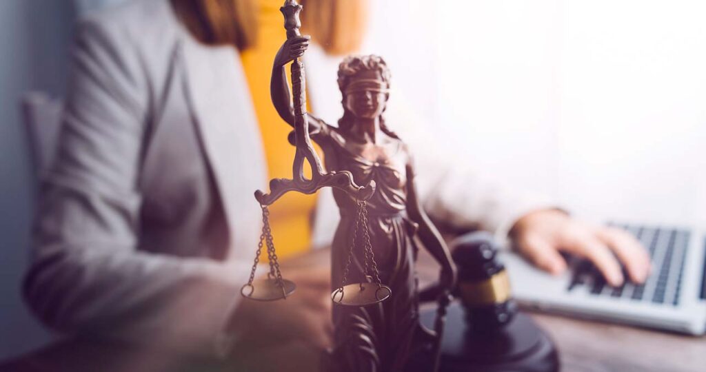 Cursos online gratis cuidado psicología judicial