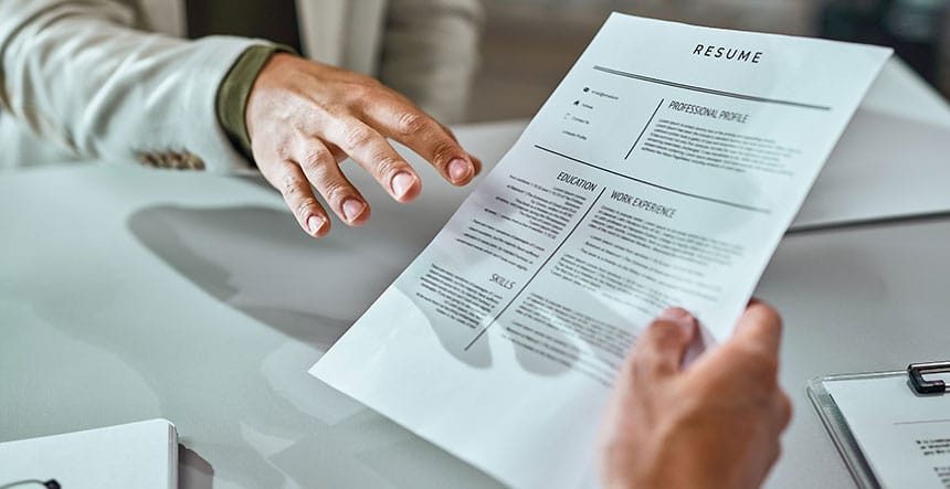 Errores comunes al incluir un diplomado en el CV